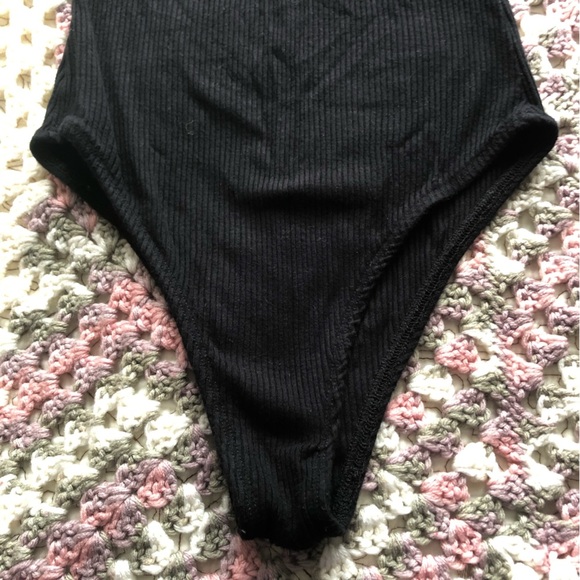 Pull & Bear Ribbed Black Bodysuit - Picture 6 of 9